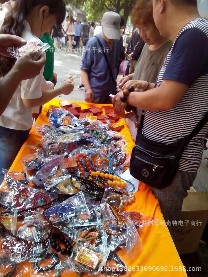 江湖地摊货最新产品，自然美景探险之旅启幕