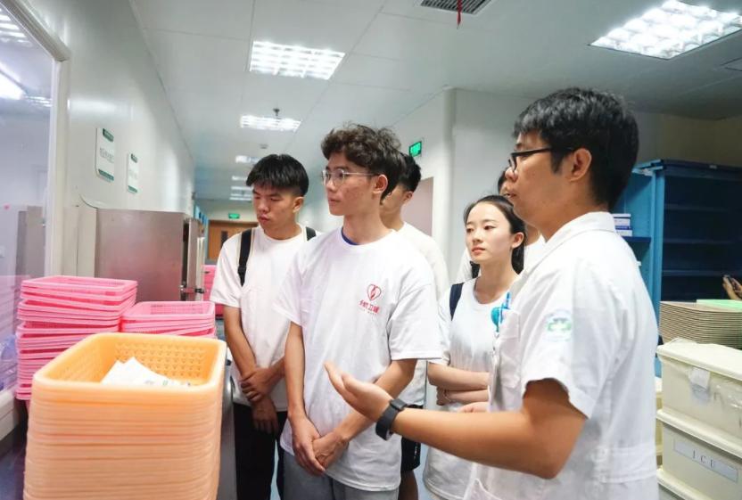 最新就业政策下的科技革新利器，智能就业助手体验之旅